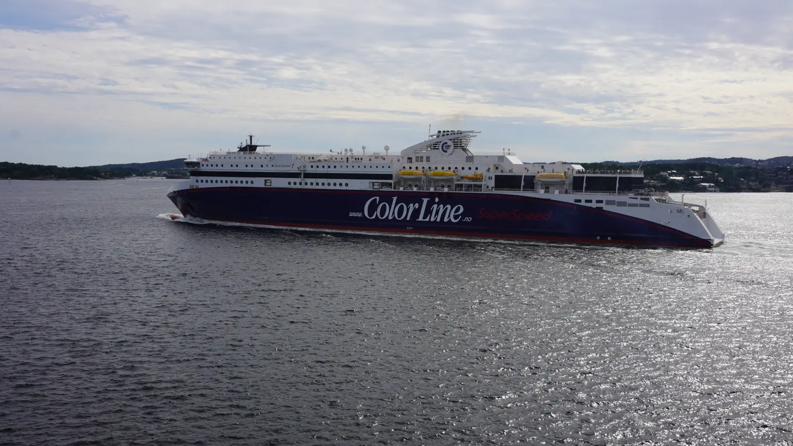Color Line Færge Superspeed 1 i havnen i Kristiansand til Hirtshals i Danmark.
