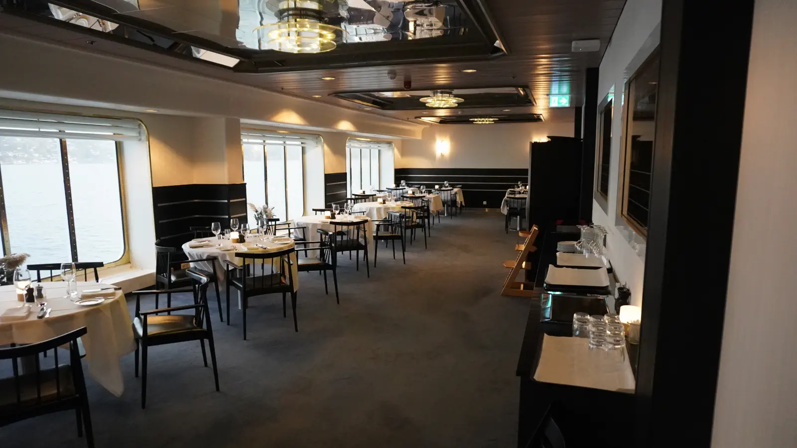 Færge Restauranten Explorer på DFDS Crown Seaways.