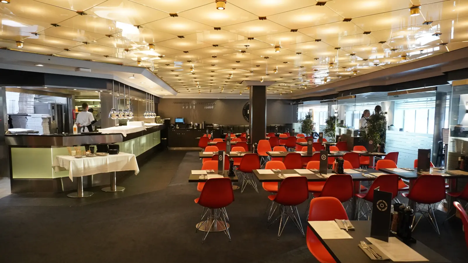 Færge Den italienske restaurant Little Italy på DFDS- Crown Seaways.