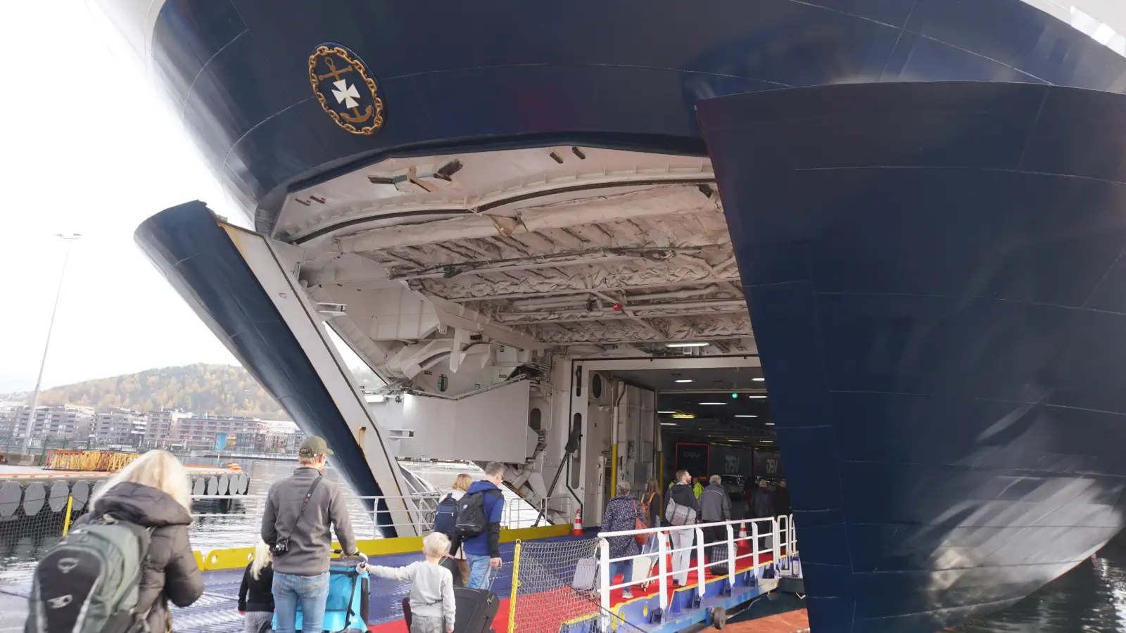 Færge Adgang til vogndækket på DFDS Crown Seaways.