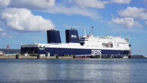 DFDS Seaways' færge Aura Seaways i Karlshamn.