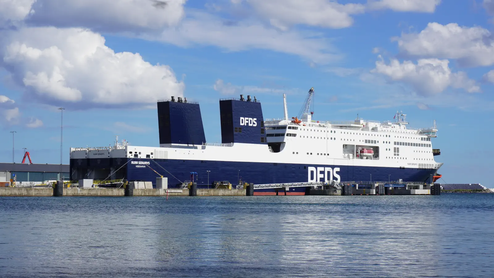 Die DFDS Fähre Aura Seaways.