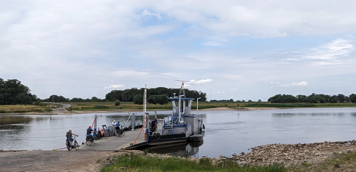 Elben-færge Sandau
