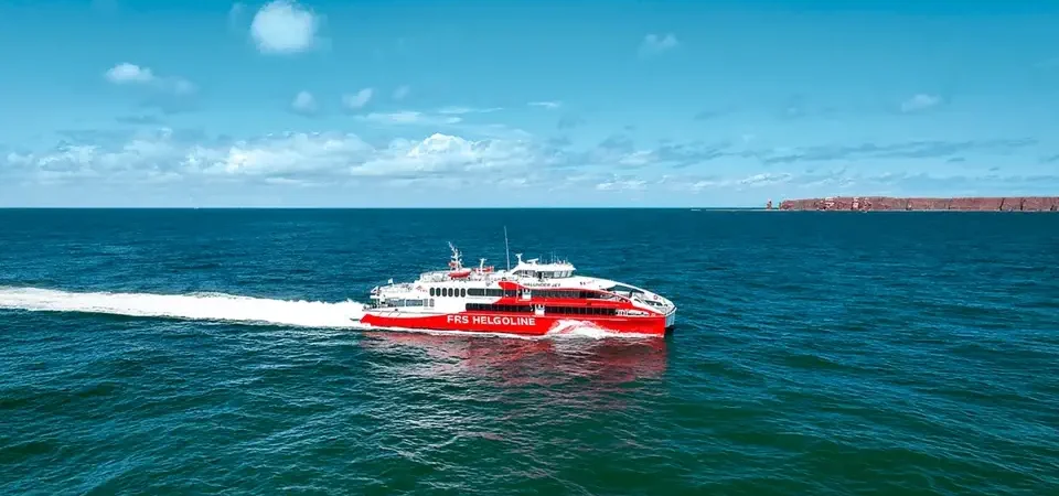 FRS Helgoline Halunder Jet ud for Helgoland. Kilde: FRS Helgoline