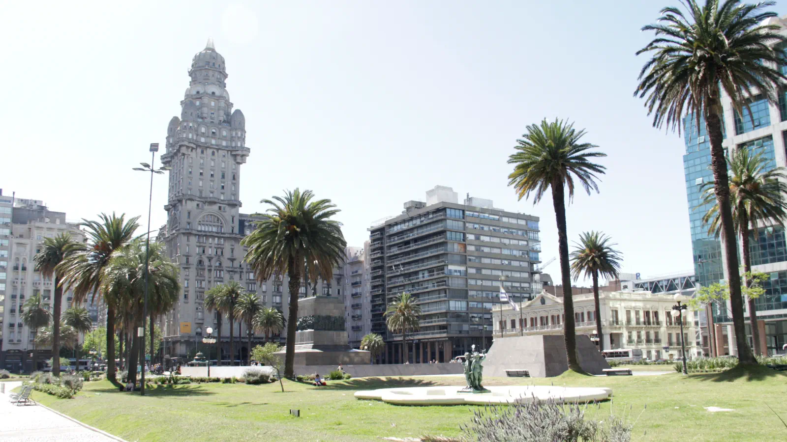 Udsigt til Uafhængighedspladsen i Montevideo.