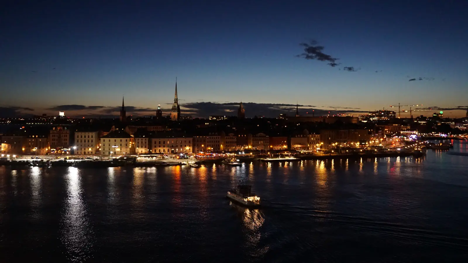 Udsigt til Stockholm om natten.